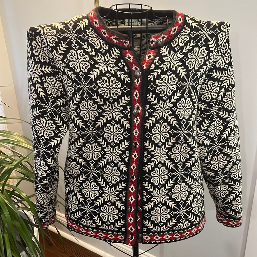 L.L. Bean heavy sweater. Women’s size XL.